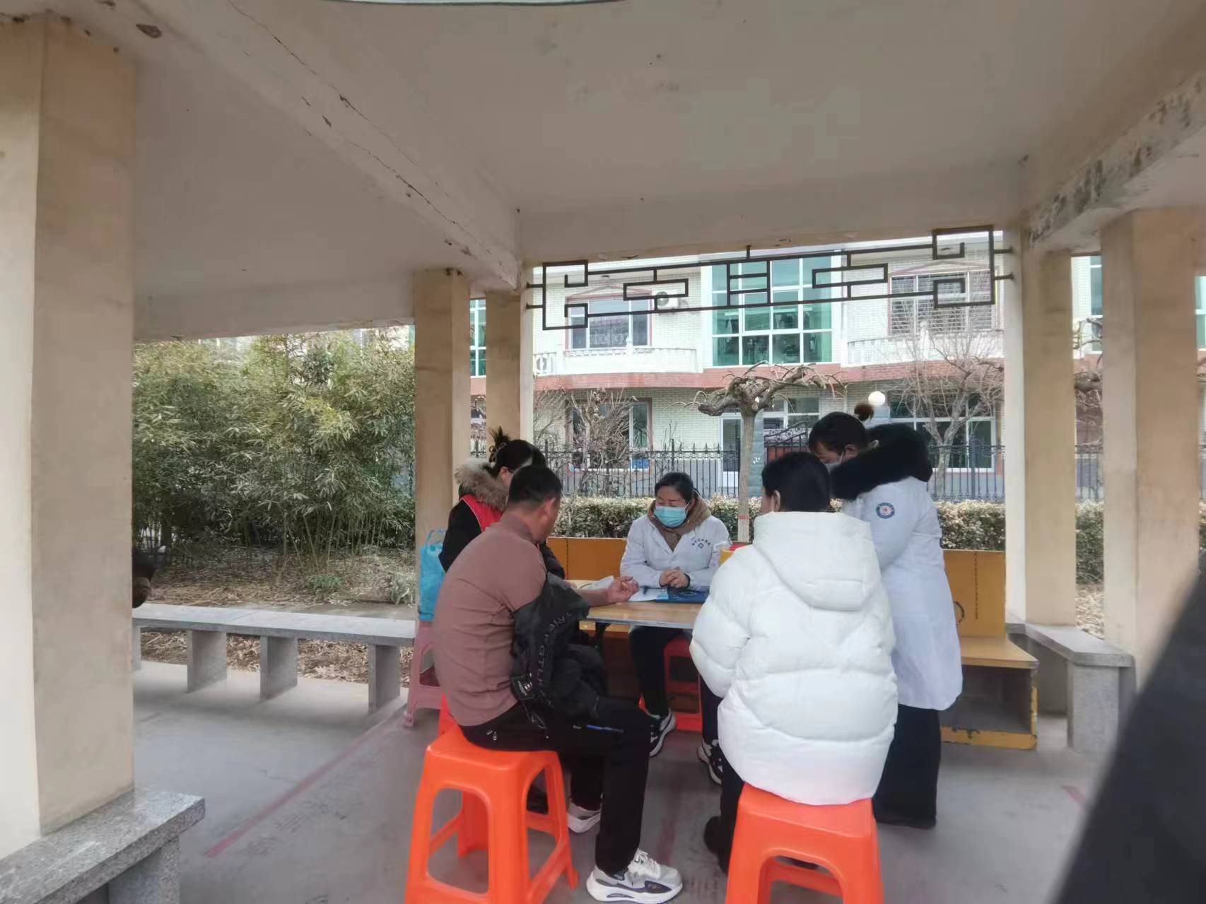 花园小区义诊2.jpg